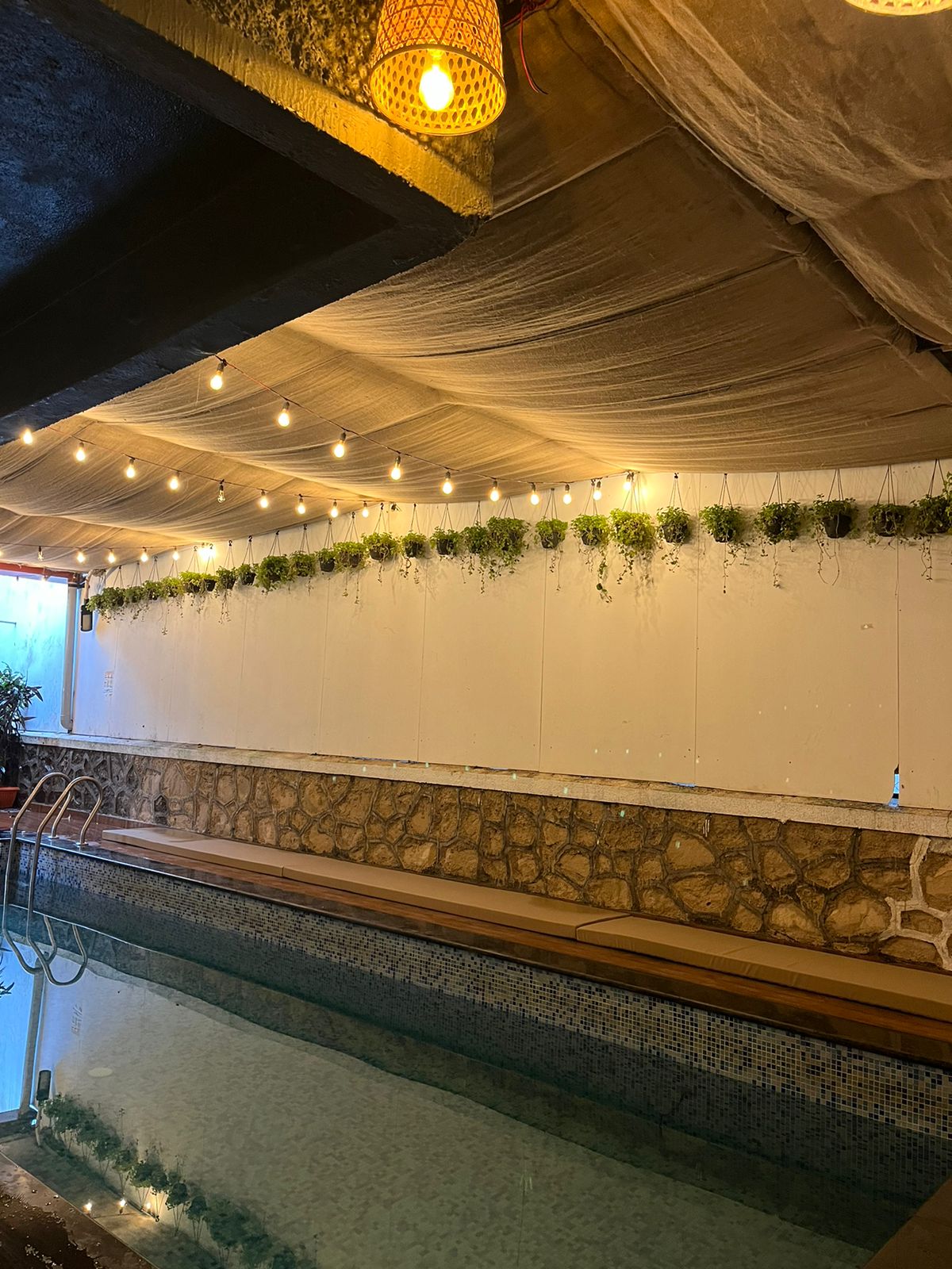 Viaggio Hostel Lonavala - Tap to explore photos