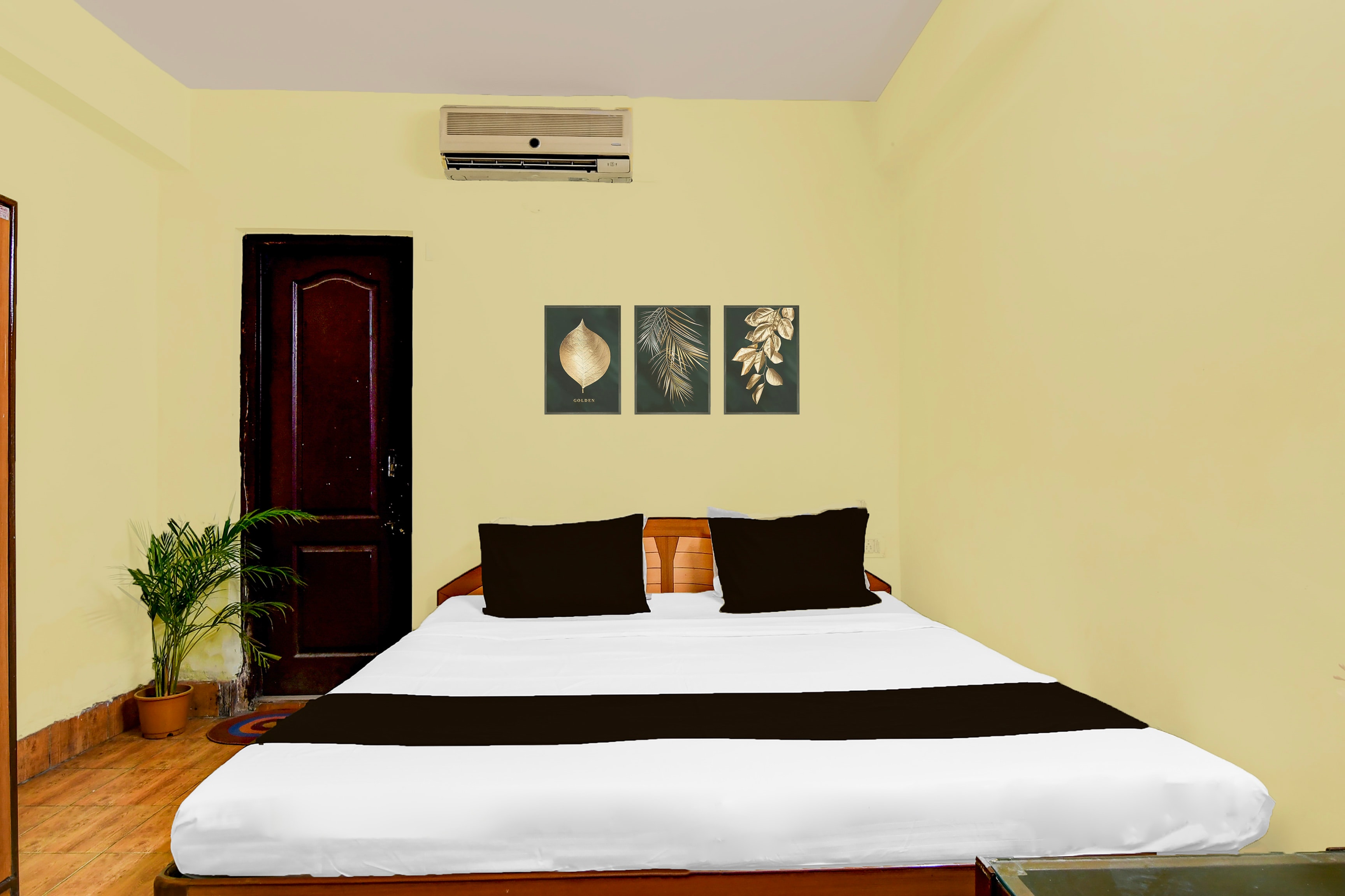 Hotel O Delight Rooms - Tap to explore photos