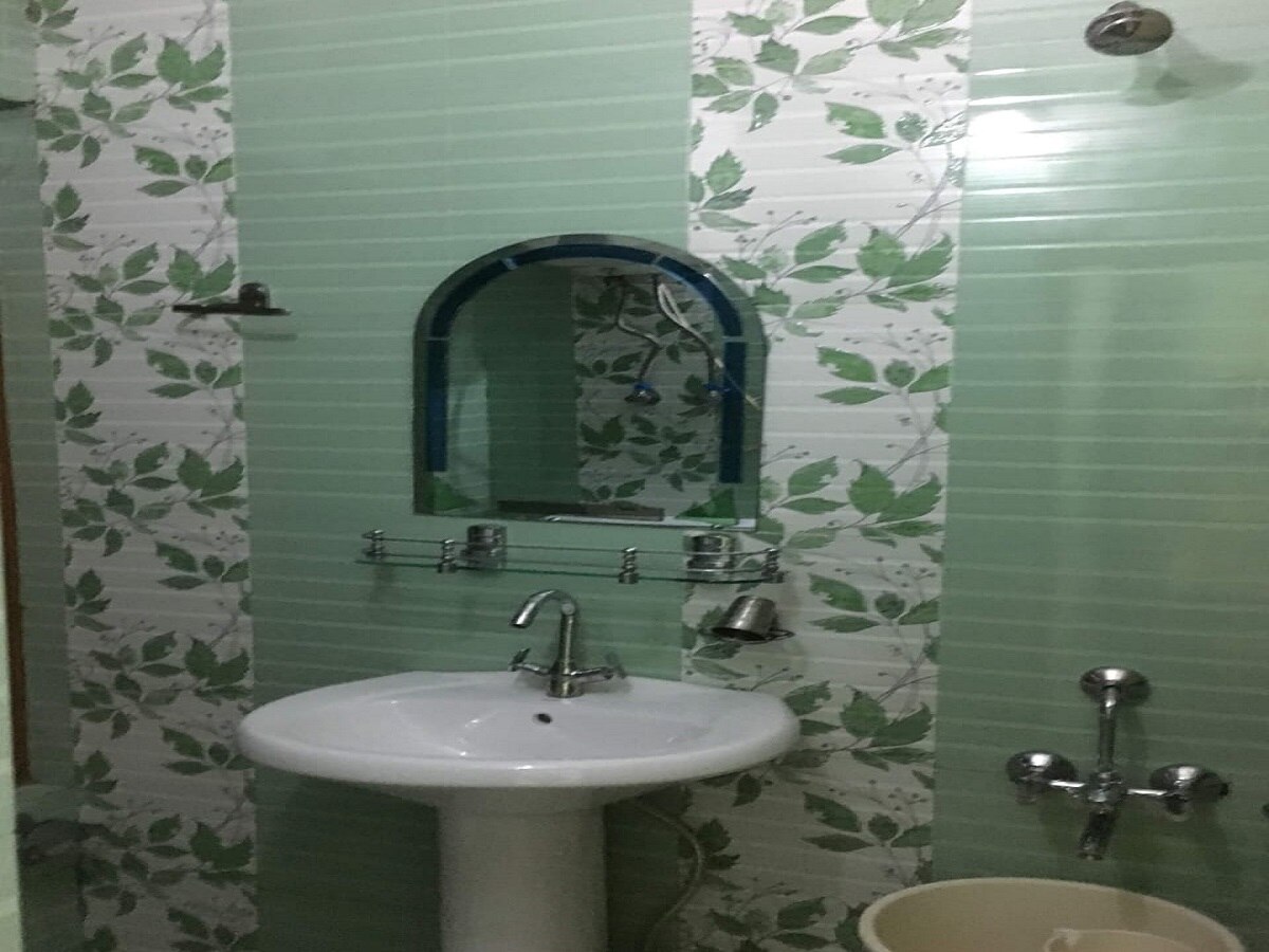 Khushboo Guest House - Tap to explore photos