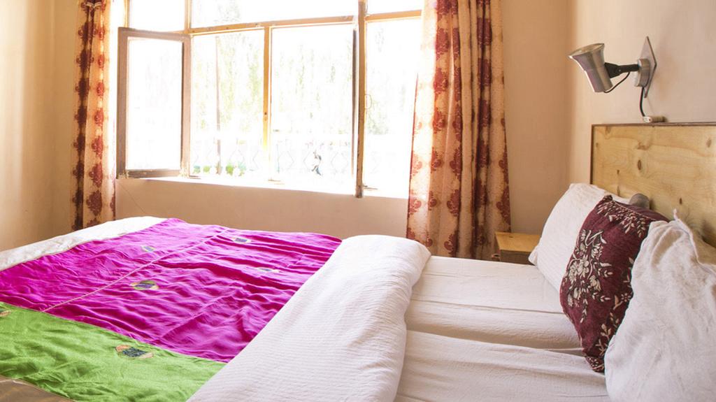 Siala Guest House - Tap to explore photos