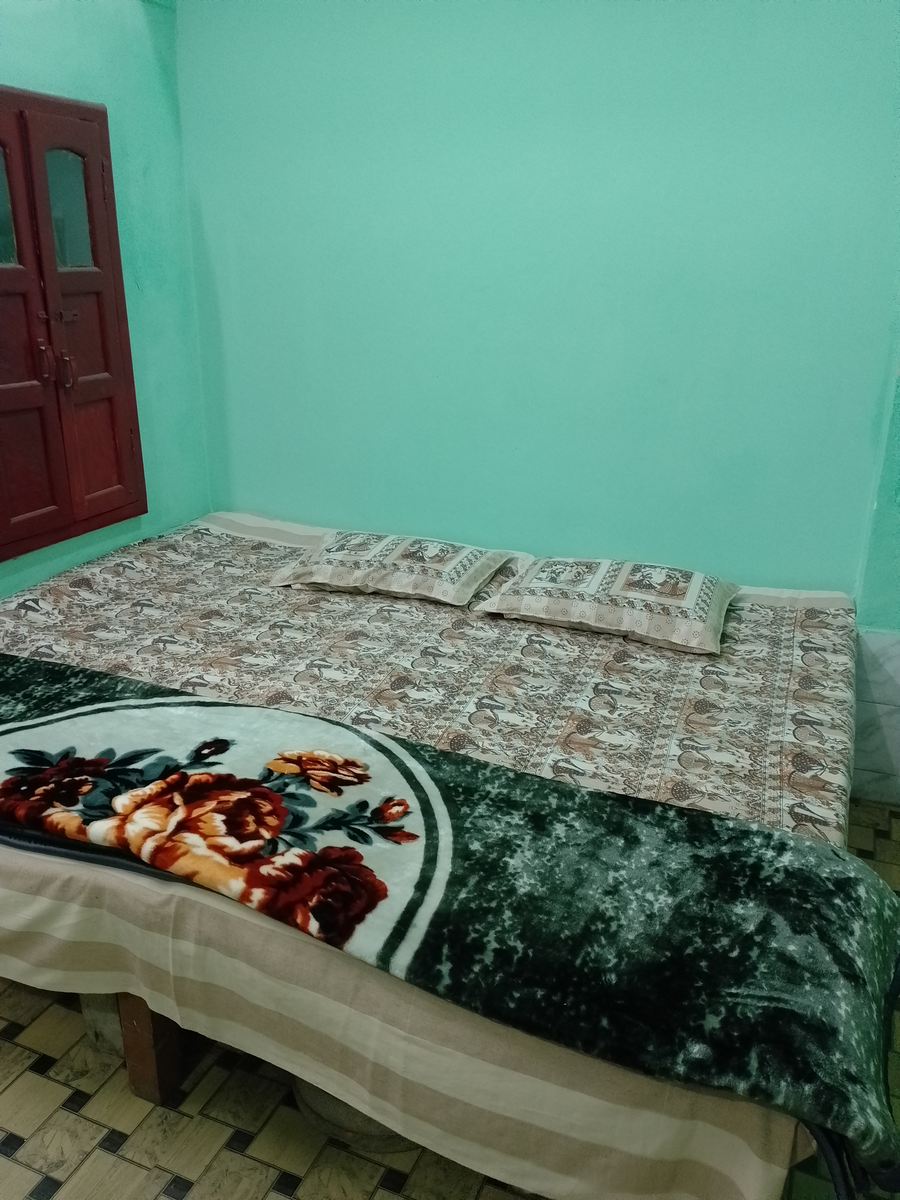 Shivamdeep Guest House - Tap to explore photos