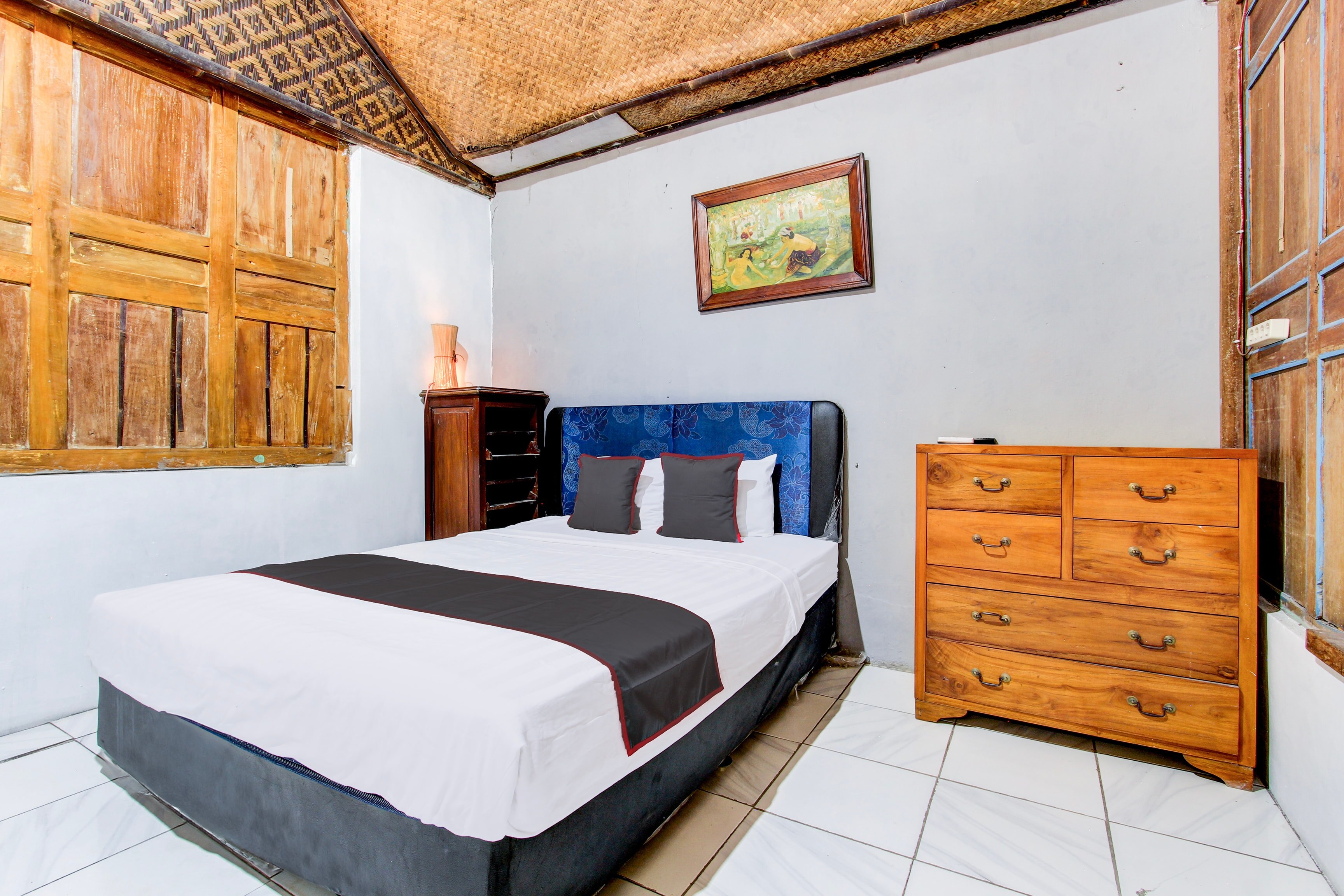 Hotel O Prawirotaman Near Keraton Yogyakarta Formerly Chez Laelik Guesthouse - Tap to explore photos