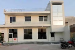 Kashyap Palace, Vrindavan