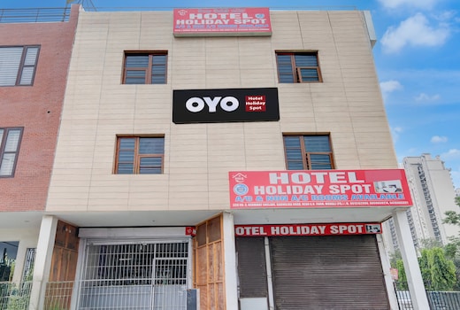 Hotel O Holiday Spot