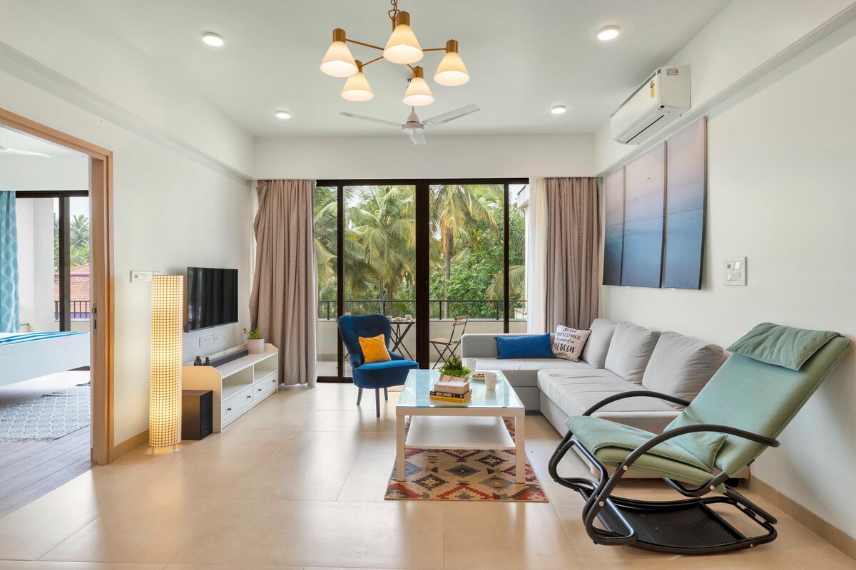 Stylish 3BHK Apt with Pool nr Candolim Beach | Hireavilla - Tap to explore photos