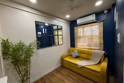 Sea-Front 1-BHK at CarterRoad, Mumbai