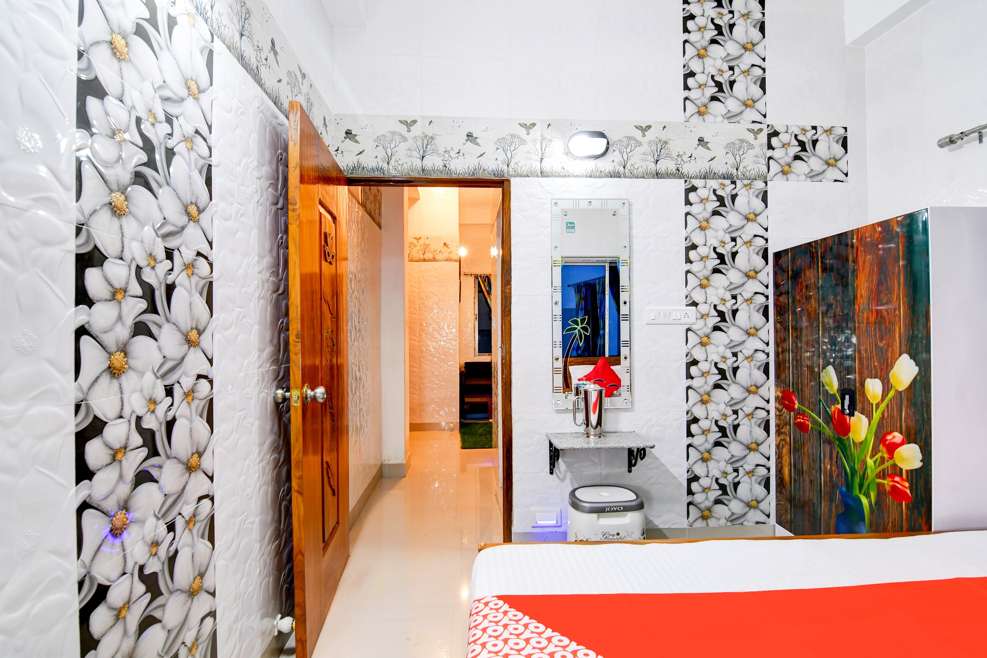 Hotel O Metrortel Guest House - Tap to explore photos