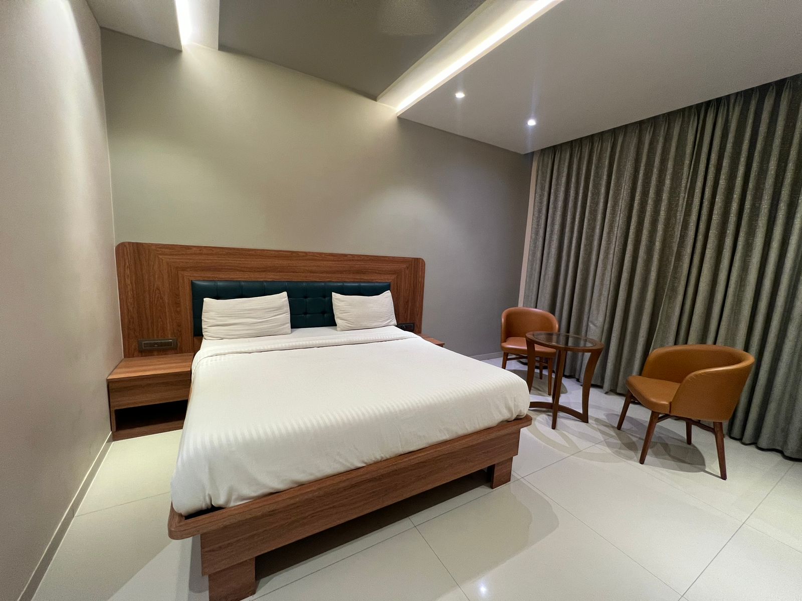 Vishram Executive Rooms - Tap to explore photos