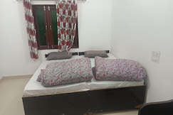 Vijyalaxmi Hotel, Guptkashi