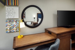 Hampton Inn by Hilton Atlanta-Northlake, DeKalb