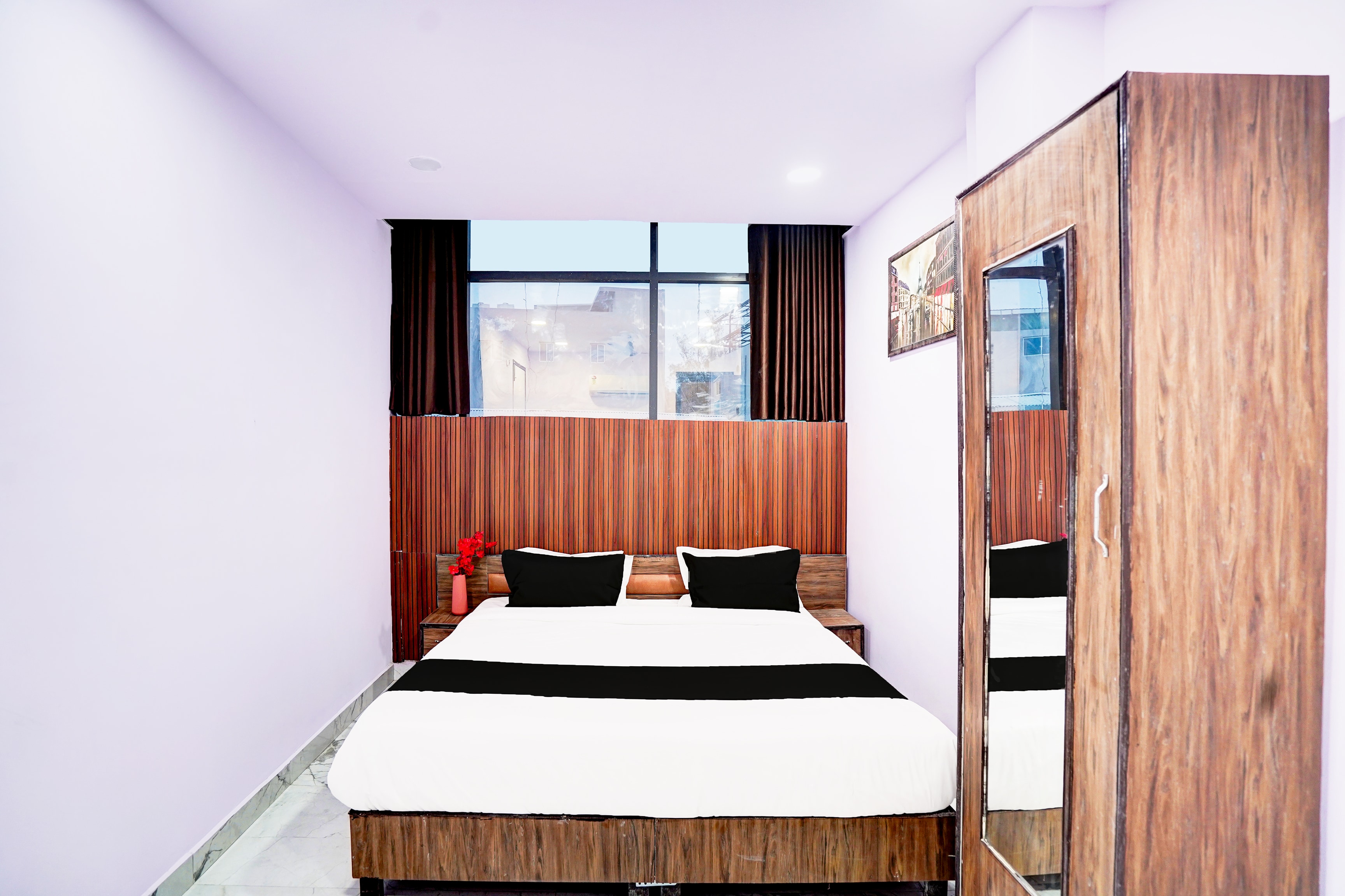 Collection O Hotel Star Inn Near By Hindon Airforce Mohan Nagar Ghaziabad - Tap to explore photos