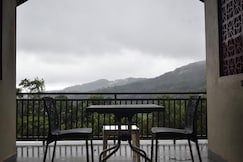 Naisarga hill view homestay, Coorg