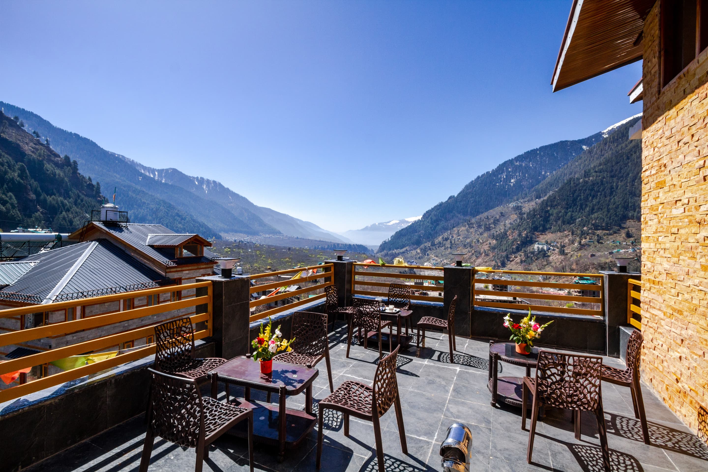 La Kailasha Regency manali - Tap to explore photos