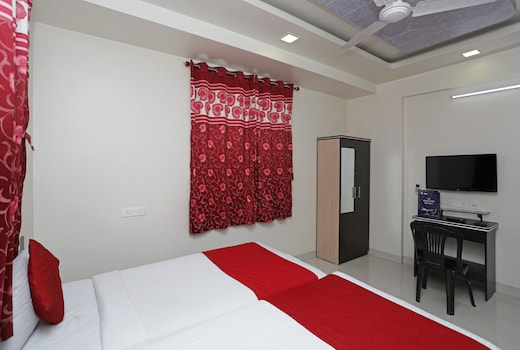Hotel O Galaxy Apartments Near Pune Airport