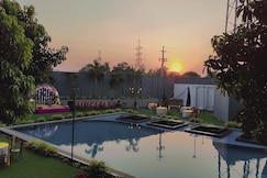 The Democracy Hotels, Resort & Convention Centre, Nashik