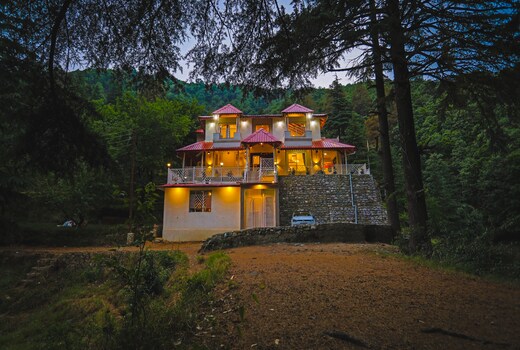 Vibhasa The Scenic Solitude Villa amidst Himalayas Near Kainchi Dham