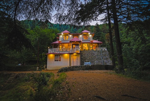 Vibhasa The Scenic Solitude Villa amidst Himalayas Near Kainchi Dham