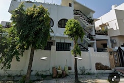 Amolak House Cozy 2 5 BHK near Fateh Sagar, Udaipur