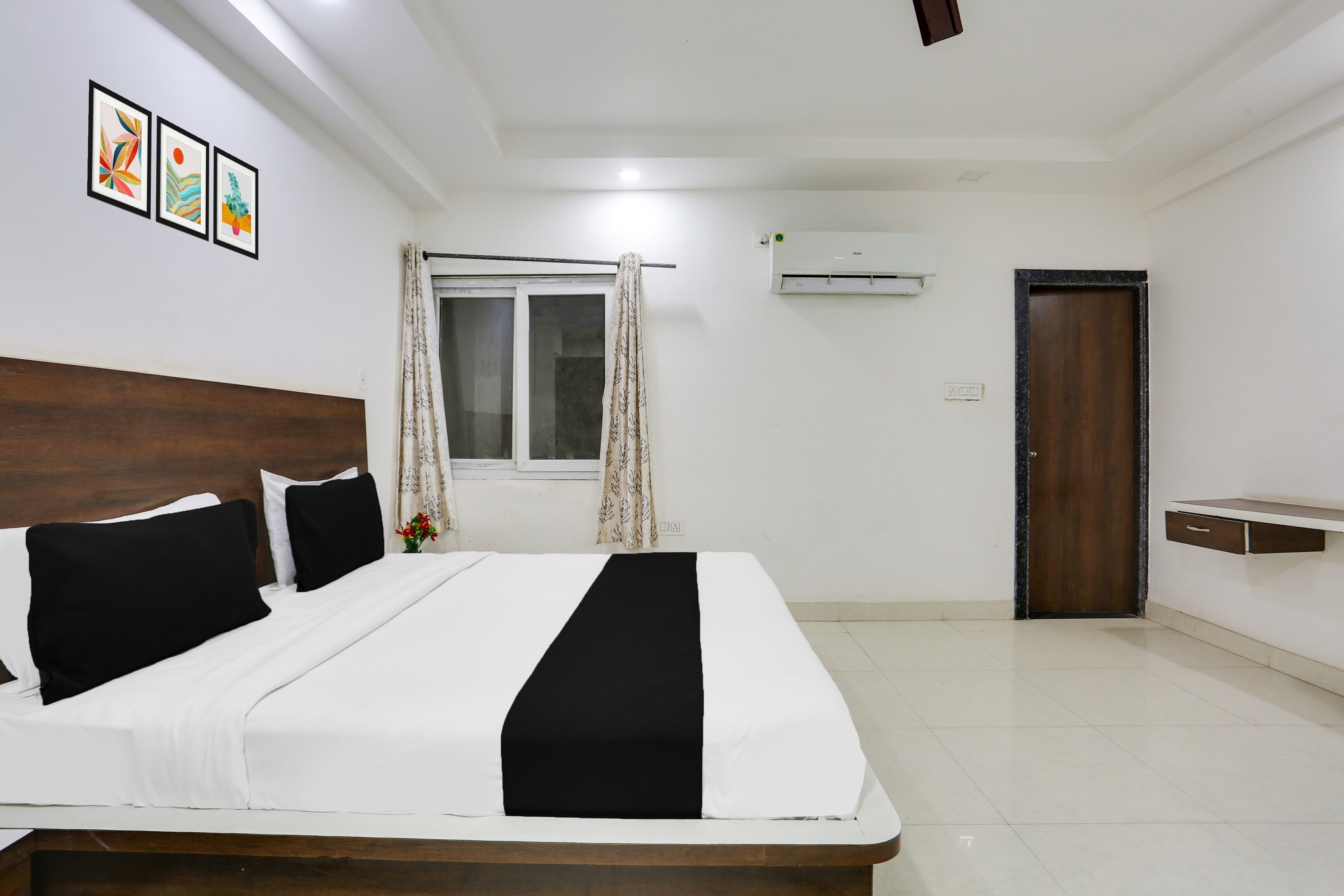 Super Hotel O Tirupati Nagar Kota Formerly Jay Palace - Tap to explore photos