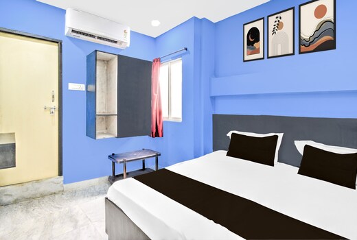 Hotel O HOLIDAY STAR IN Nampally Railway Station