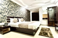 Hotel Dev Palace, Ahmedabad