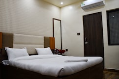 Hotel sindhu, Bareilly