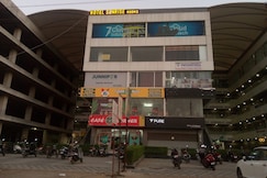 Hotel sunrise, Vadodara