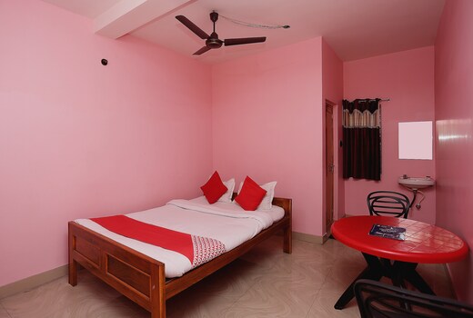 Super Hotel O Nandi Inn