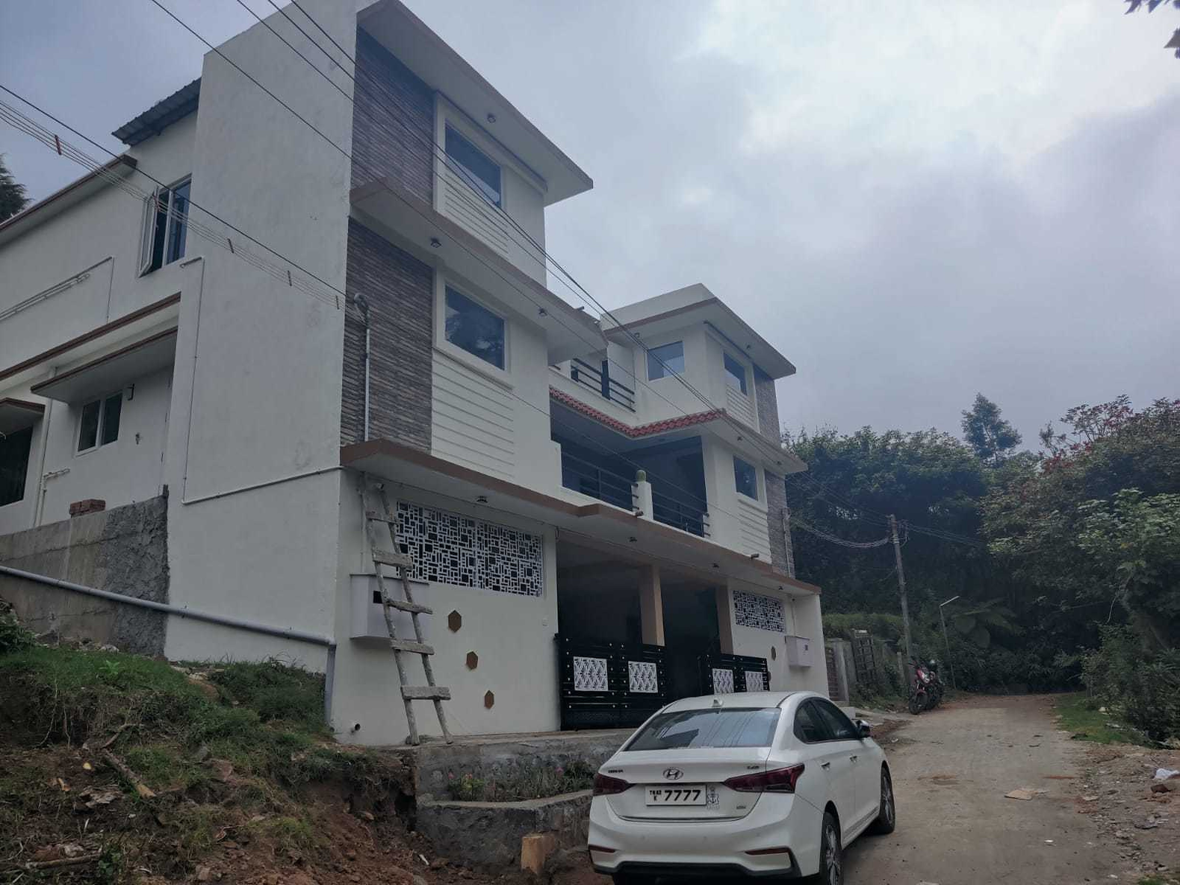 Srivari Hill top villas - Tap to explore photos