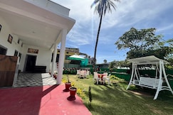 Private rooms in villa, Mount Abu