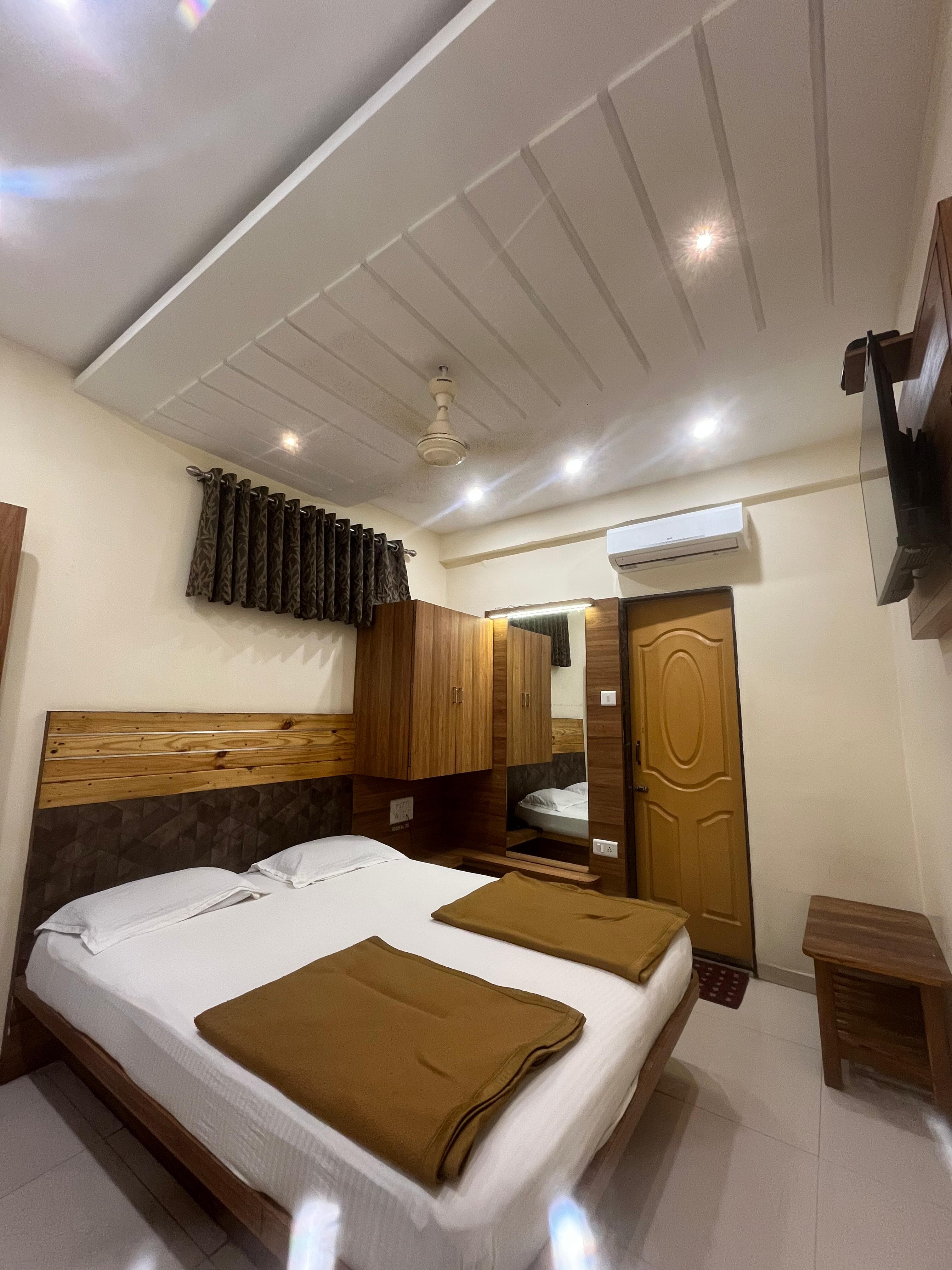 Shree Balaji Lodging 5