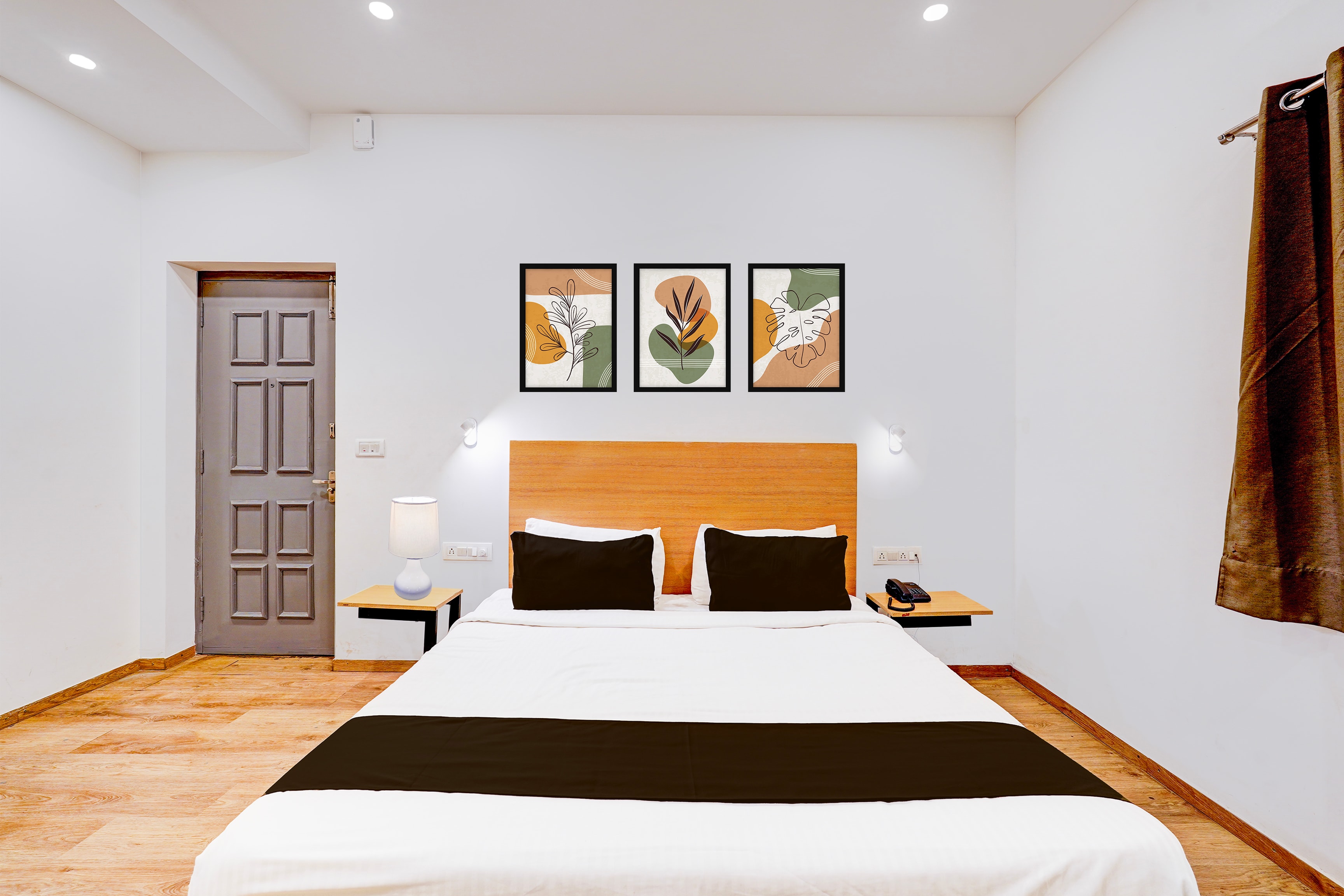 Super Townhouse Pondicherry - Tap to explore photos