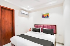HOTEL RETREAT INN, Delhi