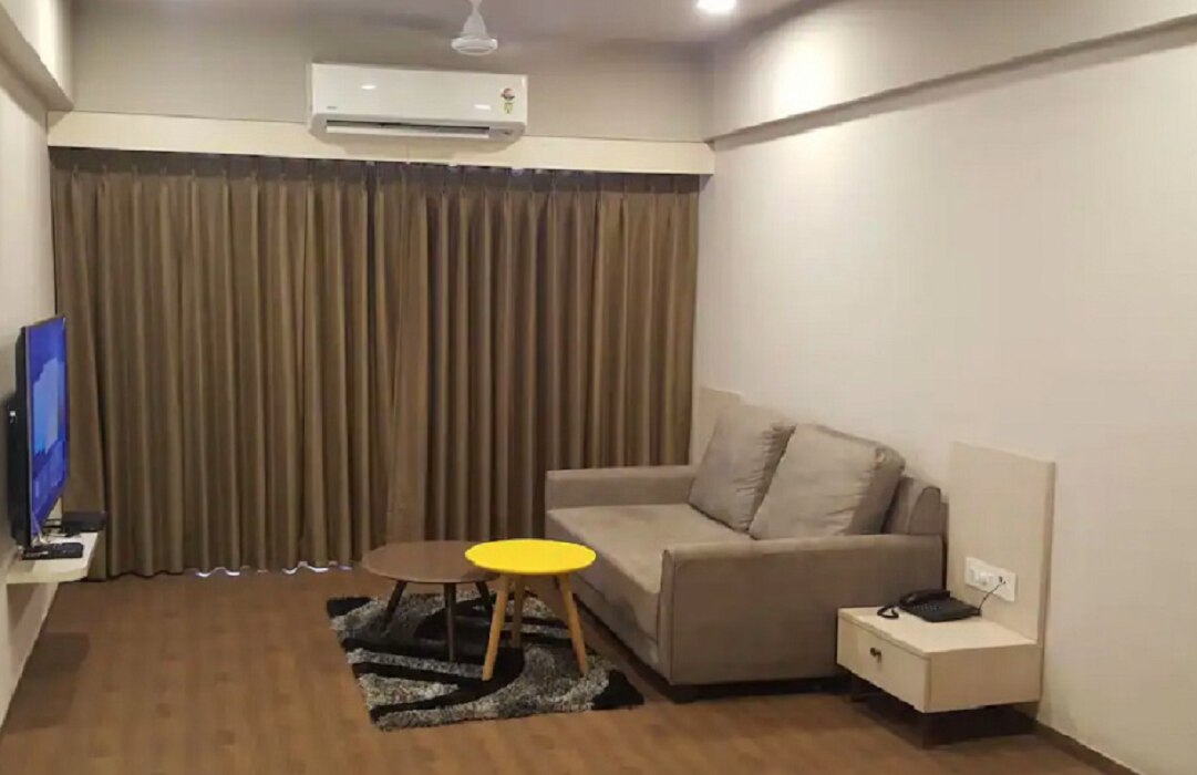 1 BHK Studio Apartment with Excellent View - Tap to explore photos