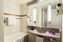 Novotel Duesseldorf City West (Seestern), Dusseldorf
