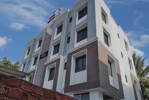 Super Collection O Eon Inn Near Pune Airport