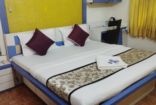 Zenith Shared Apartments in 3BHK Prabhadevi
