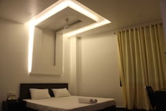 Hotel nilima palace, Malda