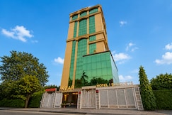 Kzar Central, Howrah