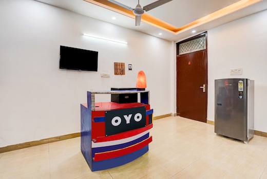 Hotel O Silver Key KD plaza Near Saket Metro station