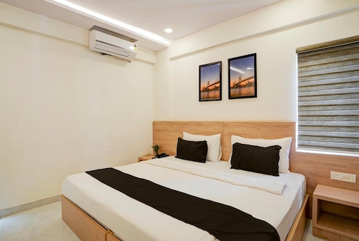 Hotel O Mirage Suites