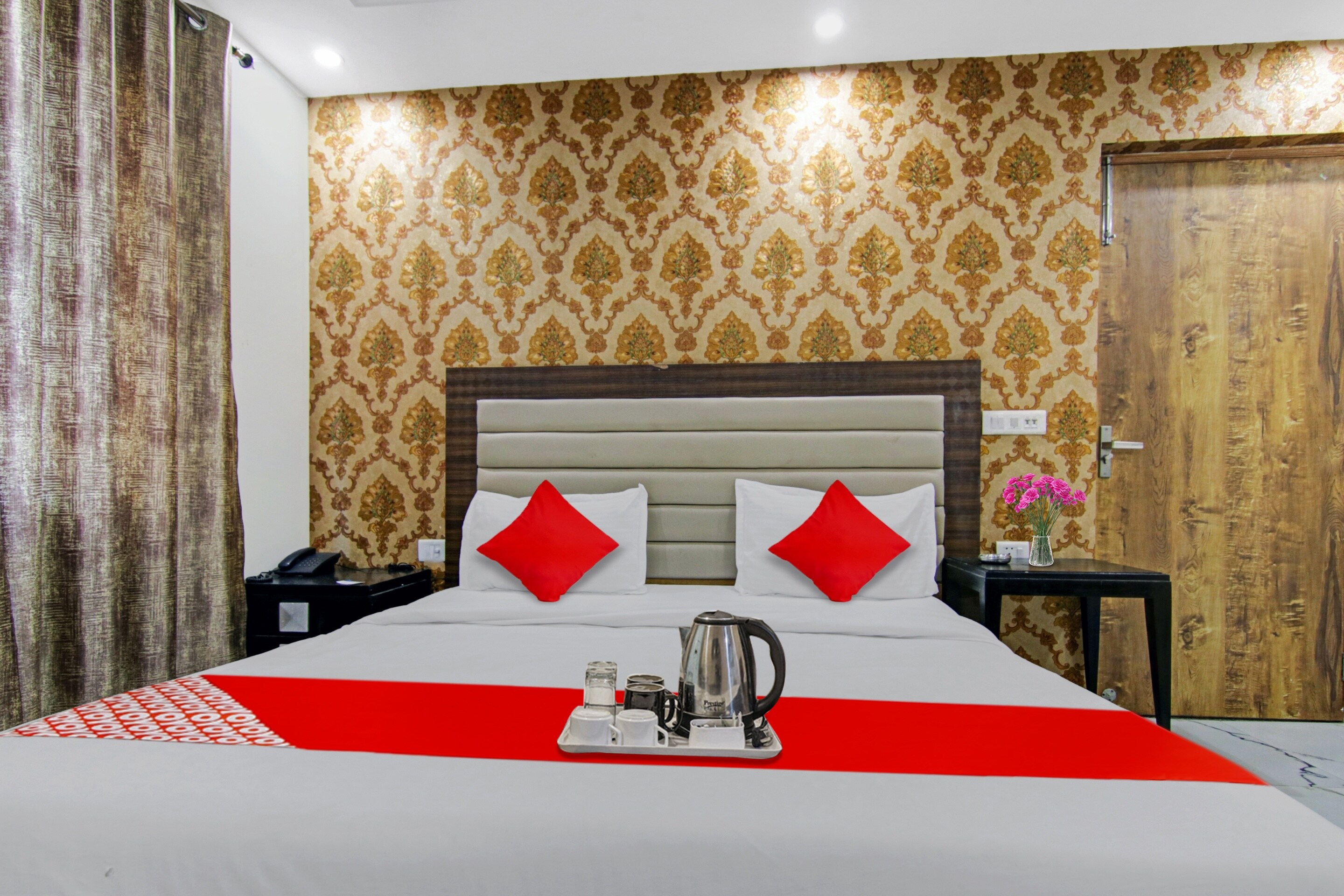 Hotel O Airport Hotel Gross Stay - Tap to explore photos