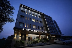 Hotel Rs Vista by Dominent Hotels, Agra