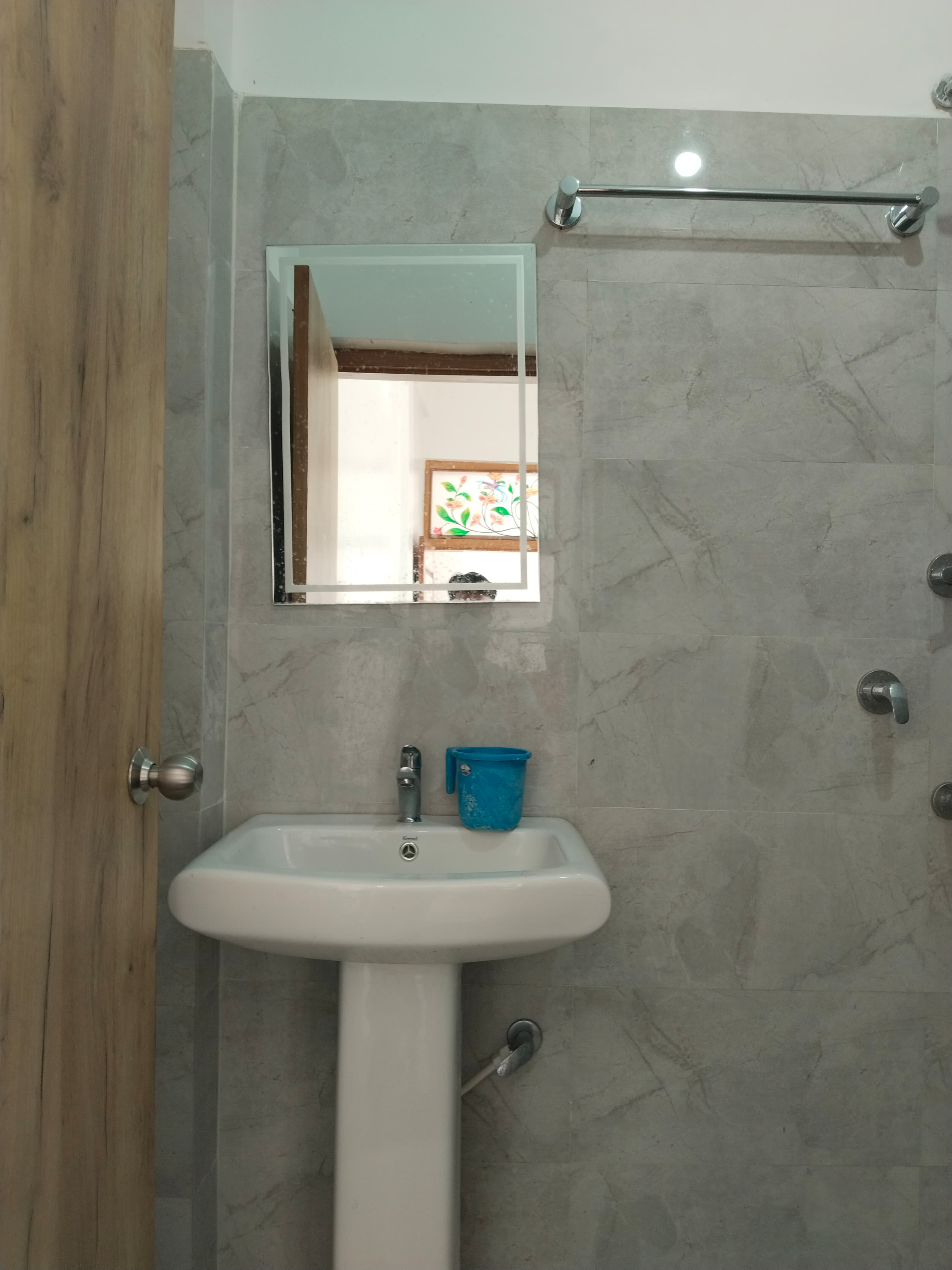 Himachalas Boutique Hotel & Stays - Tap to explore photos