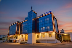 FabHotel Fly View, Jaipur