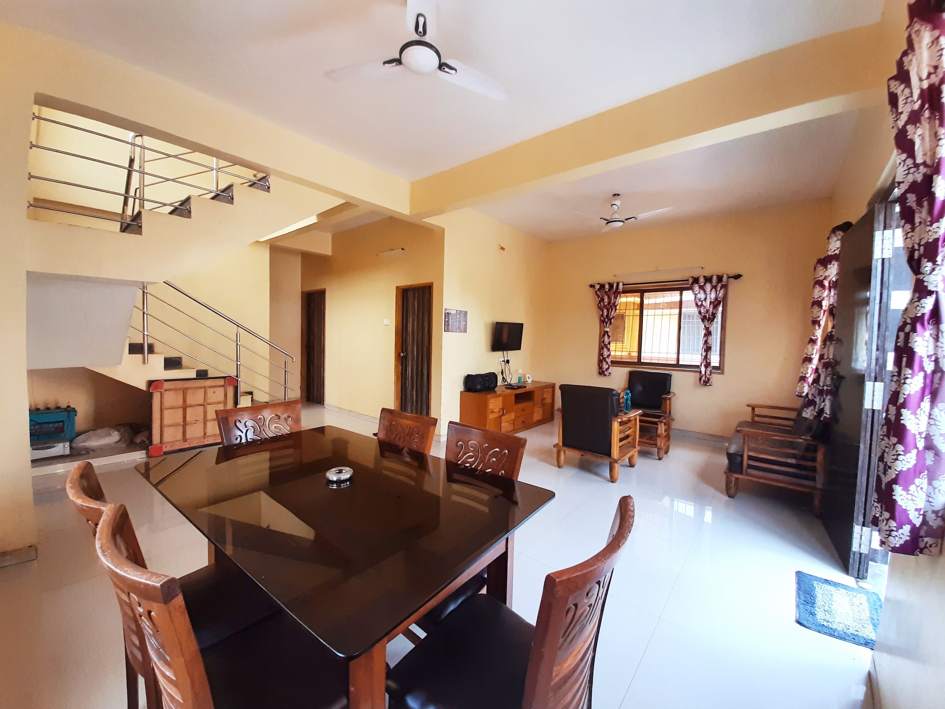 Aarya Villa (Mountain View) - Tap to explore photos