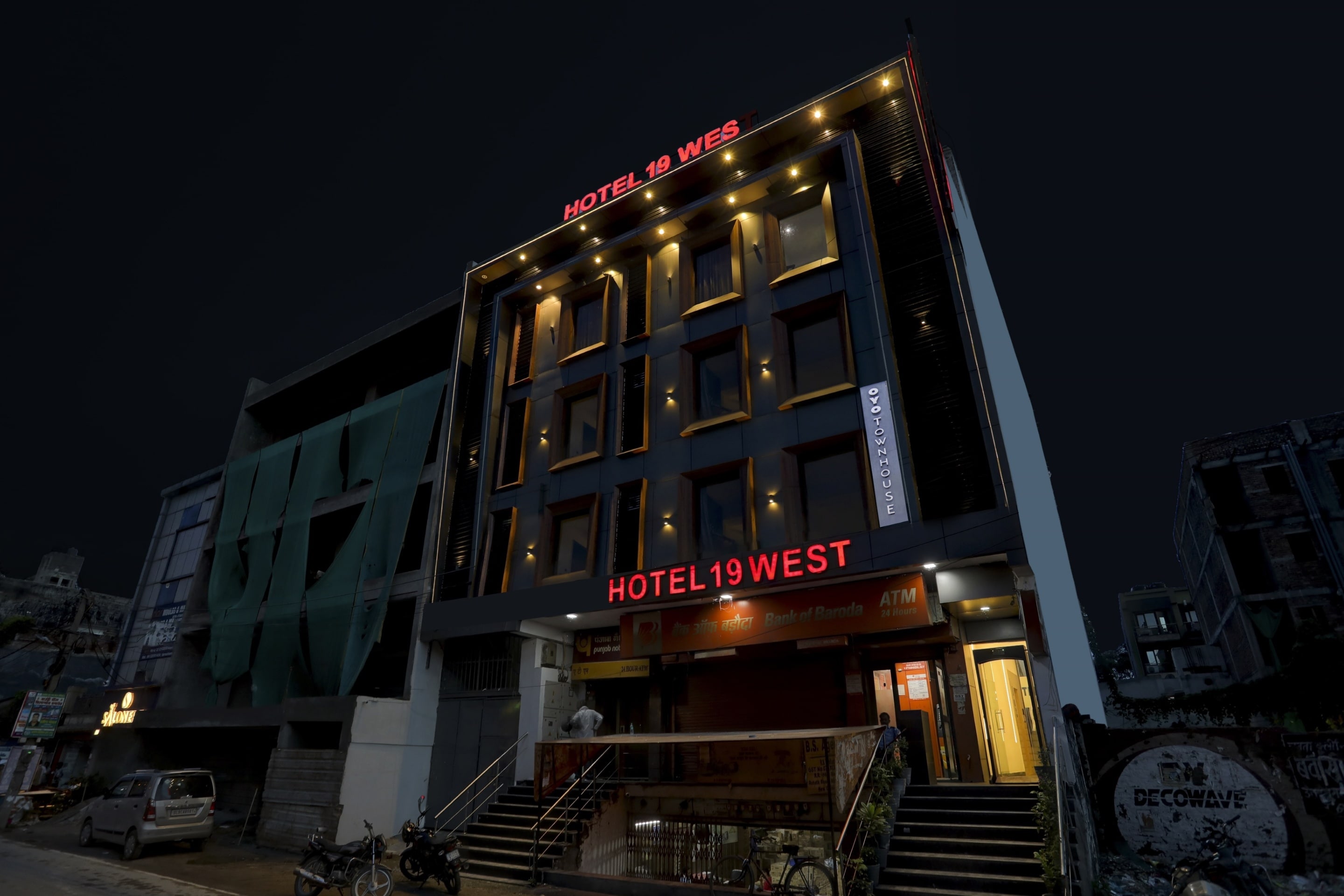 Townhouse West Near Udyog Nagar Metro Station - Tap to explore photos