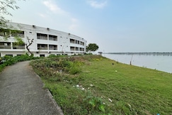 ICHHAMATI HOTEL AND RESTAURANT, Hasnabad