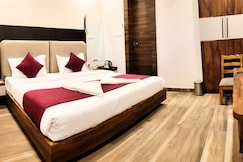 7 heaven hotel, Kanpur