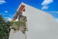 SPOT ON Royal Residency, Kasganj